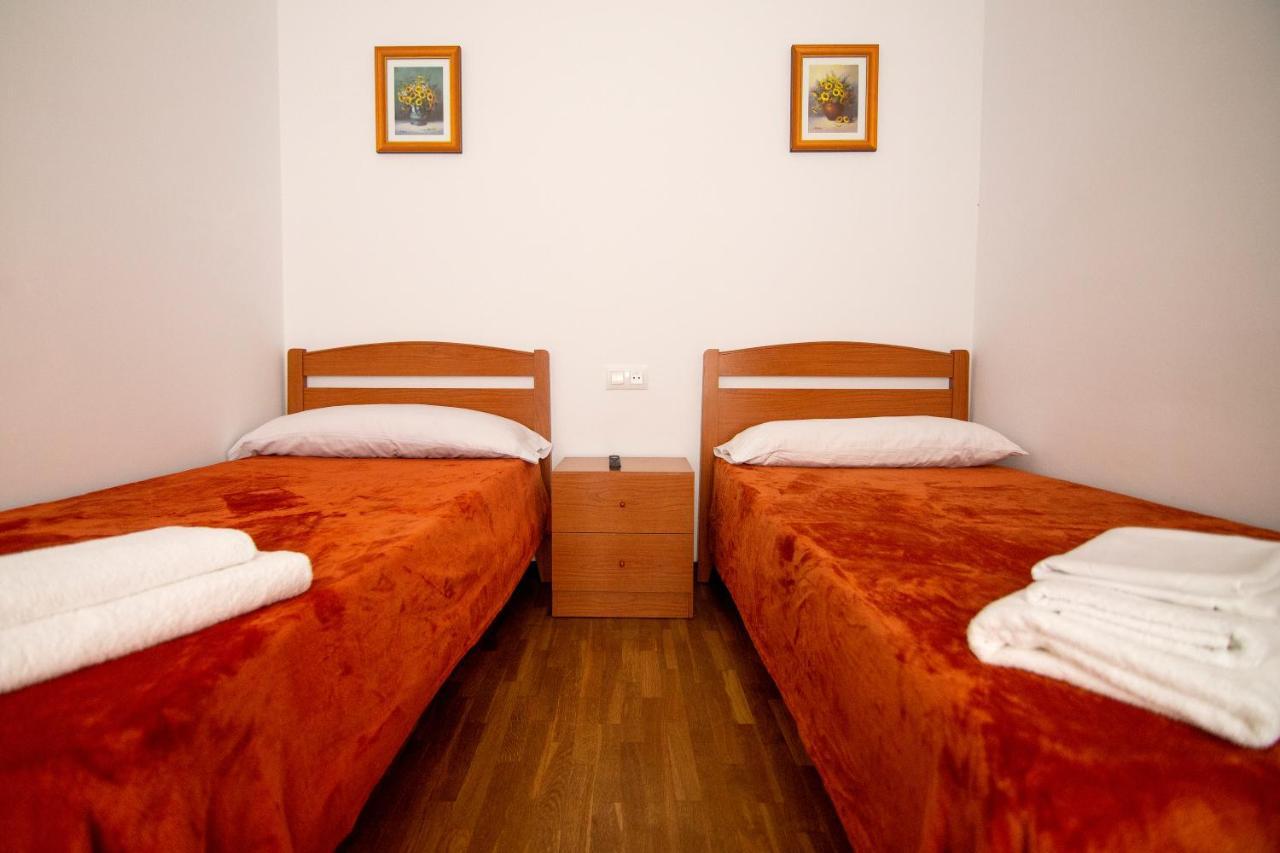 Yani'S Hospedaje Pension 1 Estrella Арріондас Екстер'єр фото