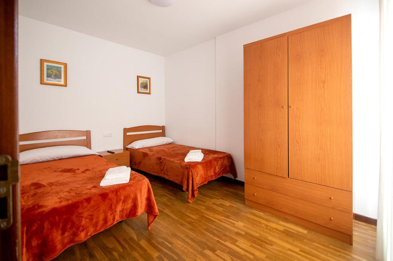 Yani'S Hospedaje Pension 1 Estrella Арріондас Екстер'єр фото